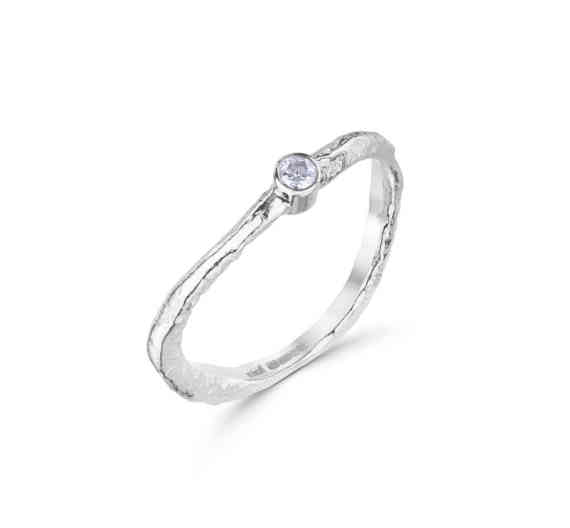 Diamond Curved Molten Ring Diamond Curved Molten Ring